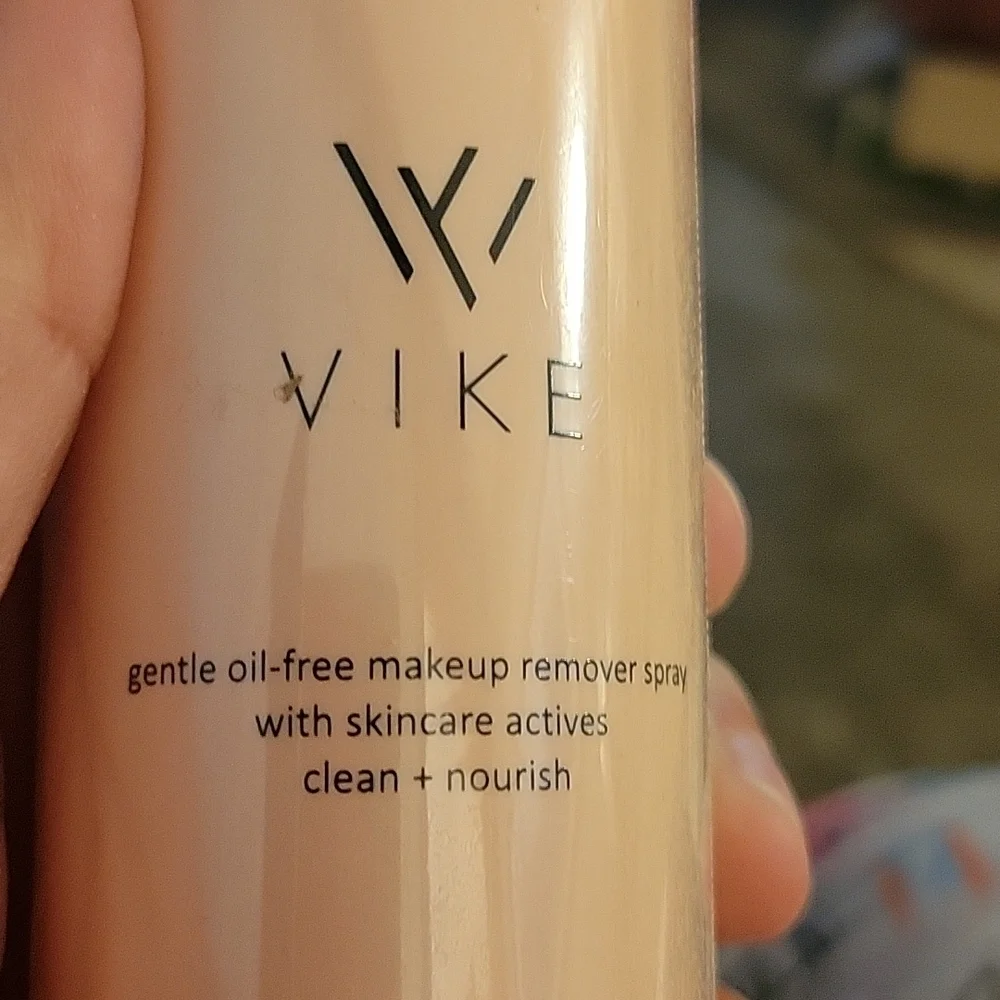 Vine Makeup Melt 6.7 oz/200ml Makeup Remover Spray